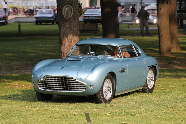 Mit innovativen versenkbaren Scheinwerfern - Siata 400 F Berlinetta (1953) am Concorso d'Eleganza Villa d'Este 2011