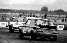 NSU TT (1972) - hartes Duell mit einem BMW 2002 in der Schweizermeisterschaft des Jahres 1974