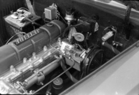 Nash-Healey LeMans Hardtop Sportscar (1953) - Testwagen - rund 140 PS lieferte der Sechszylinder