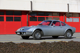 Opel GT 1900 (1971) – Im silbernen Erstlack