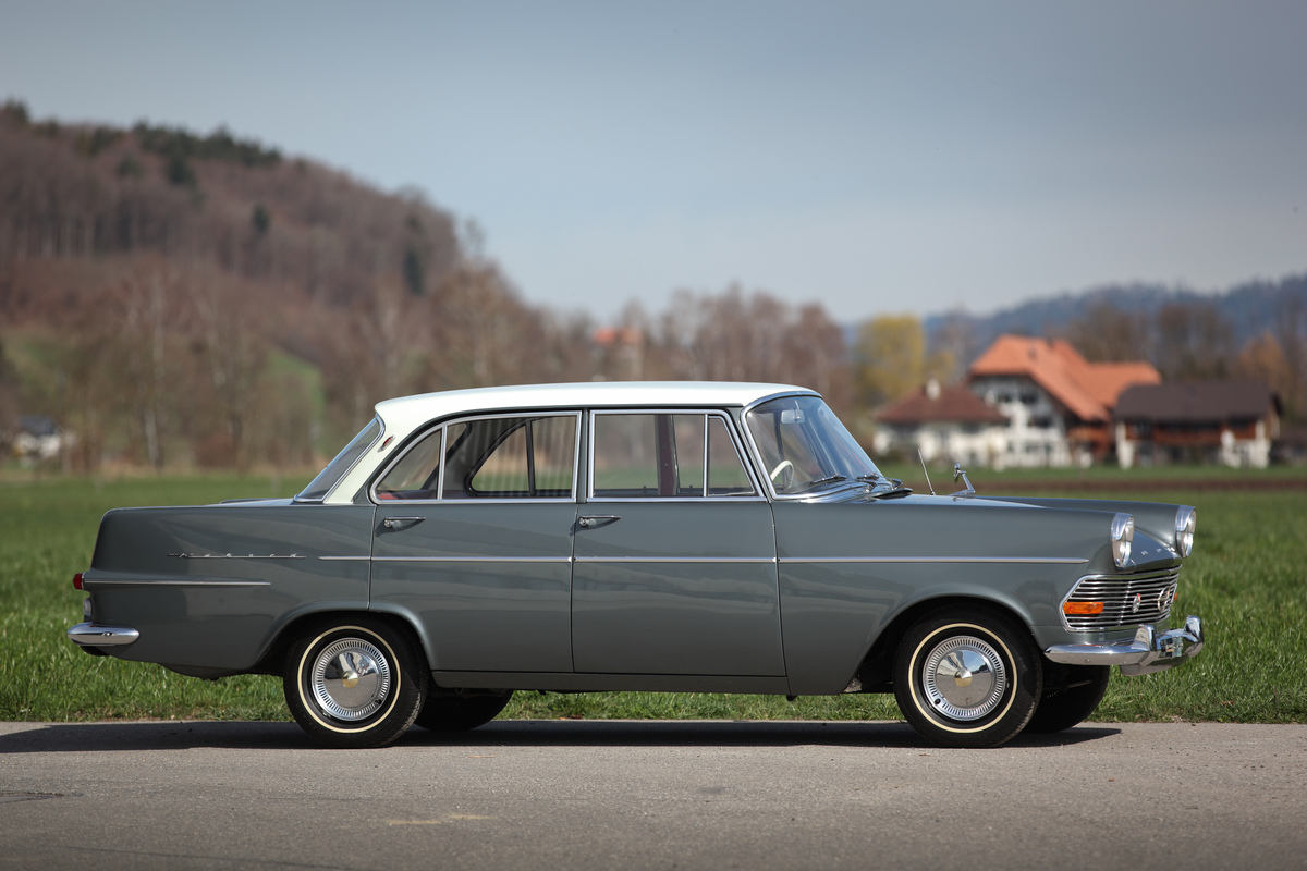 Opel Rekord 1700 (1962) - zweifarbige Varianten wirken besonders edel
