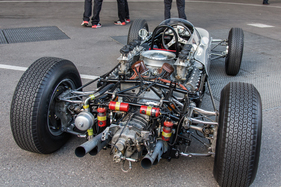 Porsche 804 Formel1 (1962) an der Porsche Soundnacht 2016 - Details hinten rechts Porsche 804 Formel1 (1962) an der Porsche Soundnacht 2016 - Details hinten rechts