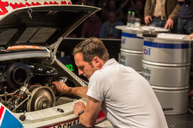Porsche 911 SC San Remo (1981) an der Porsche Soundnacht 2016 - Kuno Werner macht den ersten Check