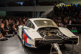 Porsche 935/78 Moby Dick (1978) an der Porsche Soundnacht 2016 - Absaugung