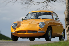 Rochdale Olympic (1961) - die Form erinnert an den Porsche 356, aber nur die Lampen hat er gemeinsam mit diesem