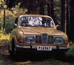 Saab 96 (1972) - bereits mit rechteckigen Lampen, Werbeaufnahme aus dem damaligen Verkaufsprospekt