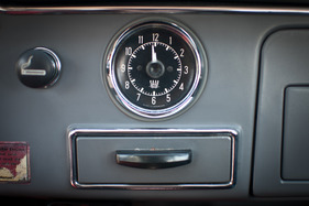 Saab 96 V4 Deluxe (1969) - Zeituhr und Aschenbecher