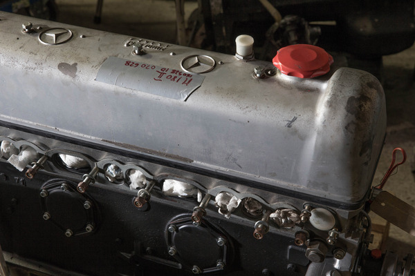 Schon bald wird er wieder in einer Limousine dieseln - Einblicke in die Arbeit der Ponton-Manufaktur