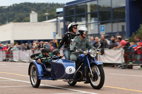 Seitenwagen-Gespann für die ganze Familie - am 24. Oldtimer Grandprix Safenwil 2015