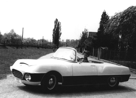 Skoda 440 Spartak Polytex Roadster (1956) - frühe Werksaufnahme Skoda 440 Spartak Polytex Roadster (1956) - frühe Werksaufnahme