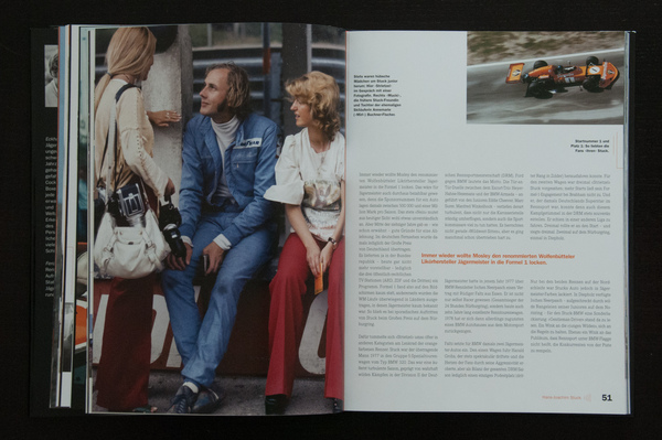 Bild Stets waren hübsche Mädchen um Stuck Junior herum, und der Autor dieses Buches war dabei – Auszug aus dem Buch «Jägermeister Racing 1972-2000»