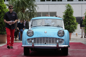 Triumph TR3B (1962) - unter grossem Vorbehalt zugeschlagen - an der Dolder-Versteigerung der Oldtimer Galerie am 11. Juni 2016