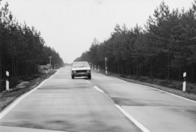 VW K 70 (1971) - auf der Rüttelstrecke beim Fahrwerkstest