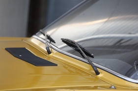 VW K 70 L (1970) - Lufteinlass auf der Motorhaube