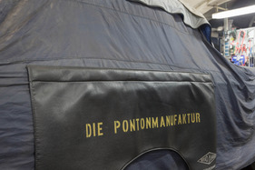 Was nicht bearbeitet wird, wird geschützt - Einblicke in die Arbeit der Ponton-Manufaktur Was nicht bearbeitet wird, wird geschützt - Einblicke in die Arbeit der Ponton-Manufaktur