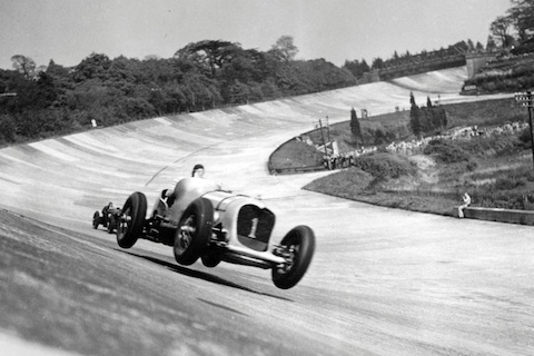 Napier in Brooklands (© Brooklands Racing Circuit)