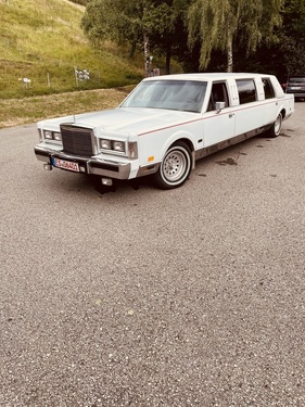 Lincoln Town Car (1989) Lincoln Town Car (1989)