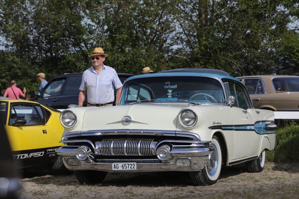 Pontiac Star Chief