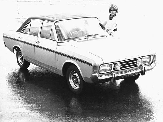 Ford (D) 17m