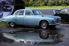 Jaguar 420