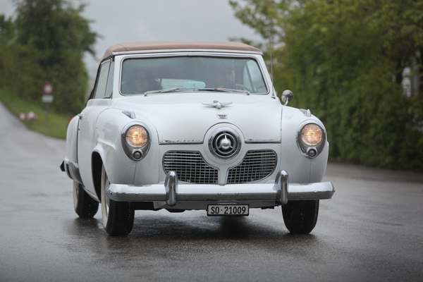 Studebaker Commander V8