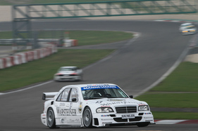 Bild zu Alle Fotos Tourenwagen Revival