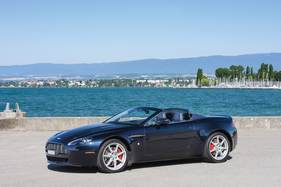 Aston Martin V8 Vantage Roadster