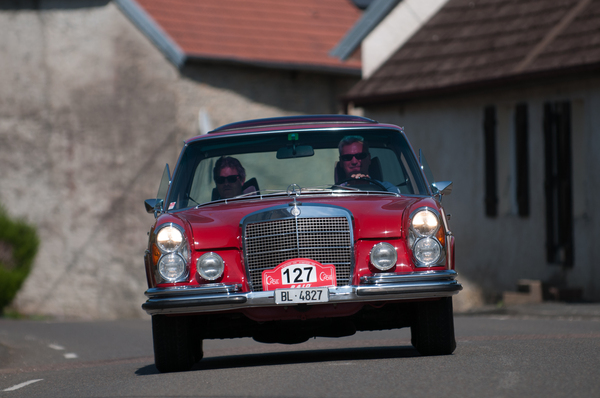 Mercedes-Benz 280 SE