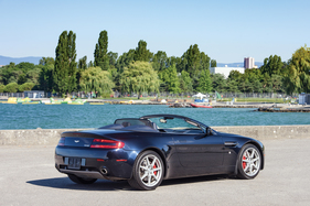 Aston Martin V8 Vantage Roadster