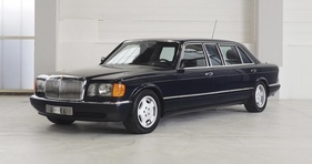 Mercedes-Benz 560 SEL