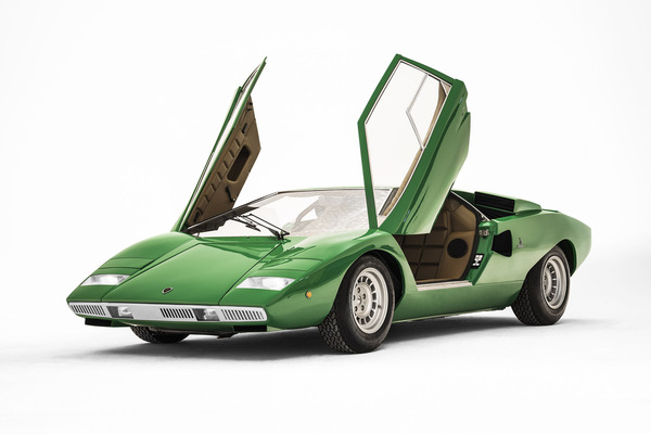 50 Jahre Lamborghini Countach und der Beginn einer ganz besonderen Design-DNA