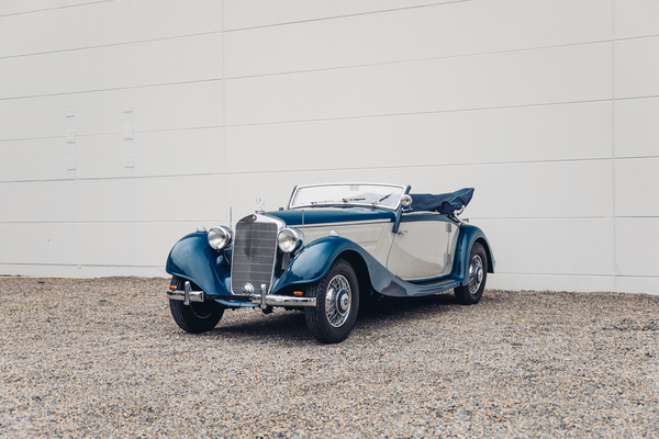 Mercedes-Benz 320