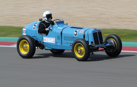 Bildergalerie AvD OGP 2012 - Historische F1-Fahrzeuge Bild zu Bildergalerie AvD OGP 2012 - Historische F1-Fahrzeuge