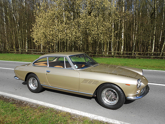 Ferrari 330 GT