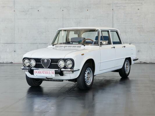 Alfa Romeo Giulia Nuova Super 1300