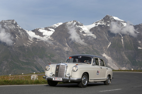 Mercedes-Benz Ponton