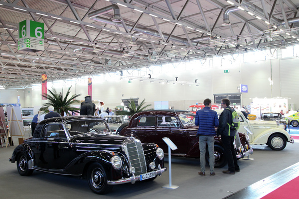 Mercedes-Benz 220 Coupe
