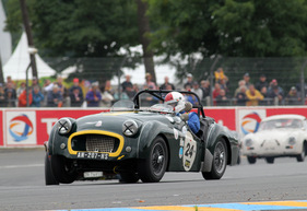 Triumph TR2