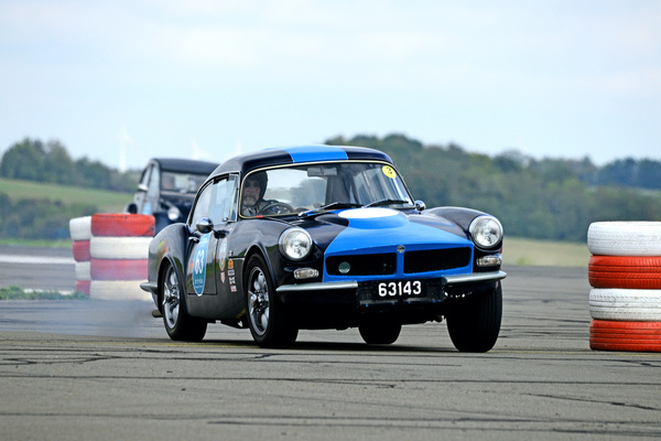 Reliant Sabre