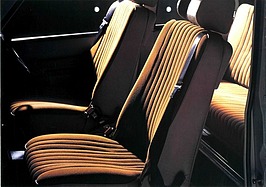 Range Rover - Verkaufsprospekt (1977) - Seite 10