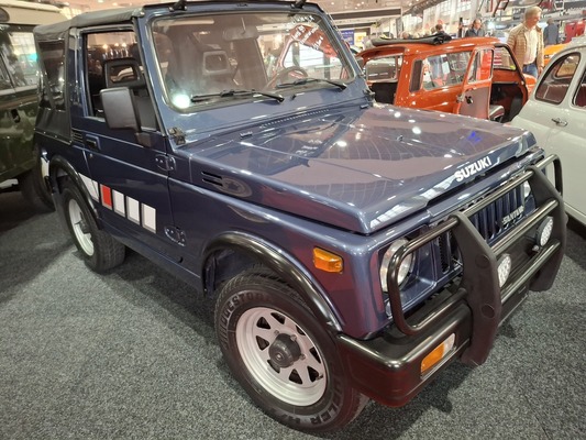 Suzuki SJ