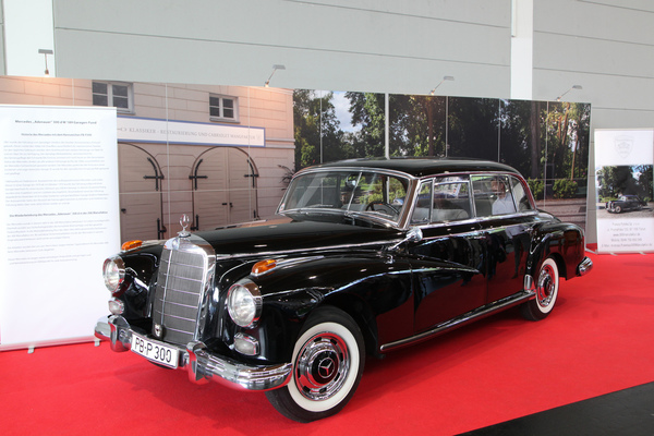 Mercedes-Benz 300 d