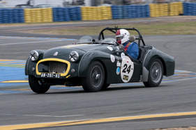 Triumph TR2