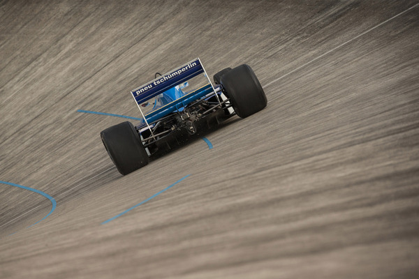 Lola T90