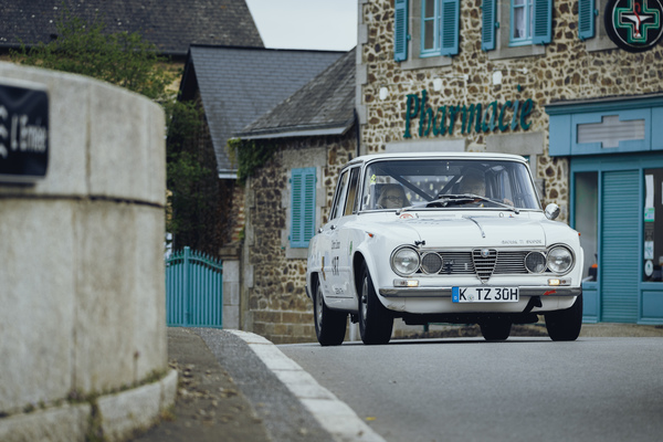 Alfa Romeo Giulia 1600 TI
