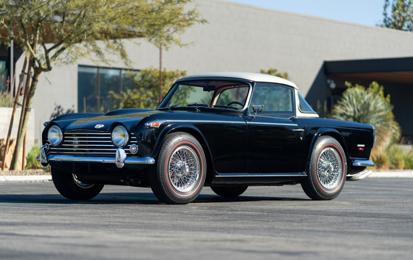 Triumph TR5