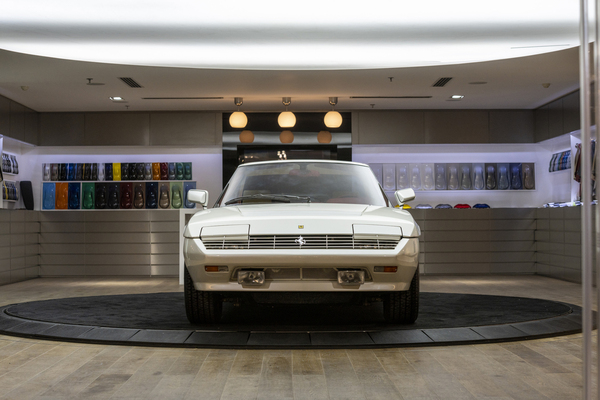 Ferrari 400i