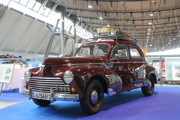 Peugeot 203