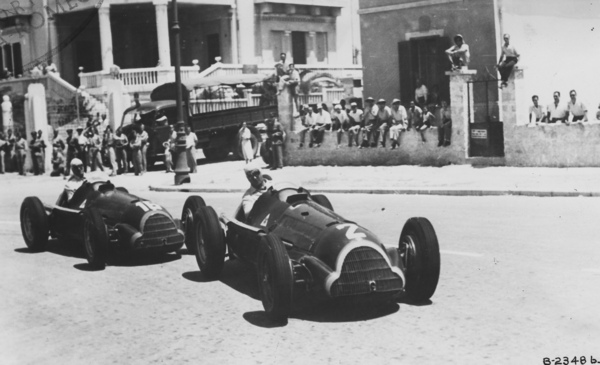 Alfa Romeo Alfetta 159