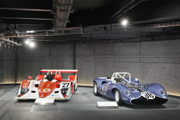 Lola T70